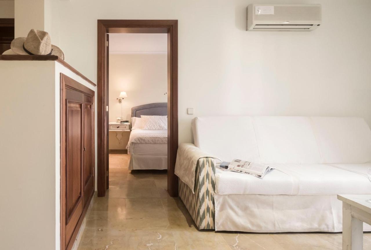 Apartments Galeon Suites Port de Pollença Extérieur photo
