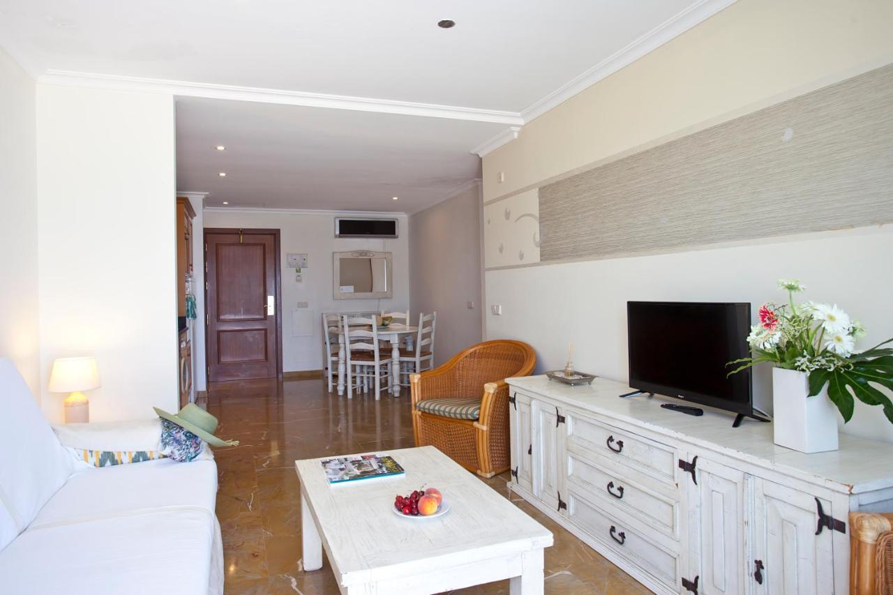 Apartments Galeon Suites Port de Pollença Extérieur photo