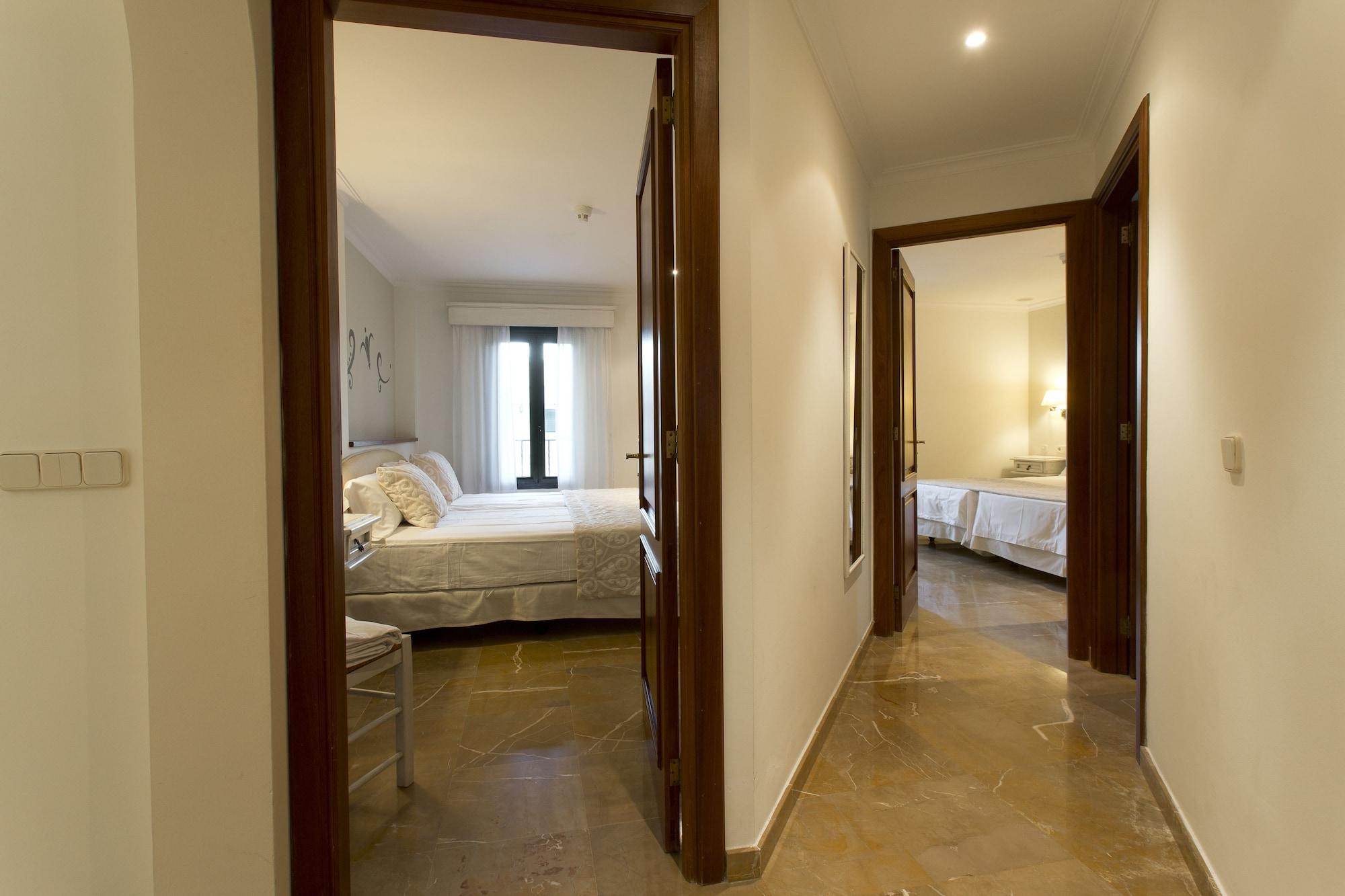 Apartments Galeon Suites Port de Pollença Extérieur photo
