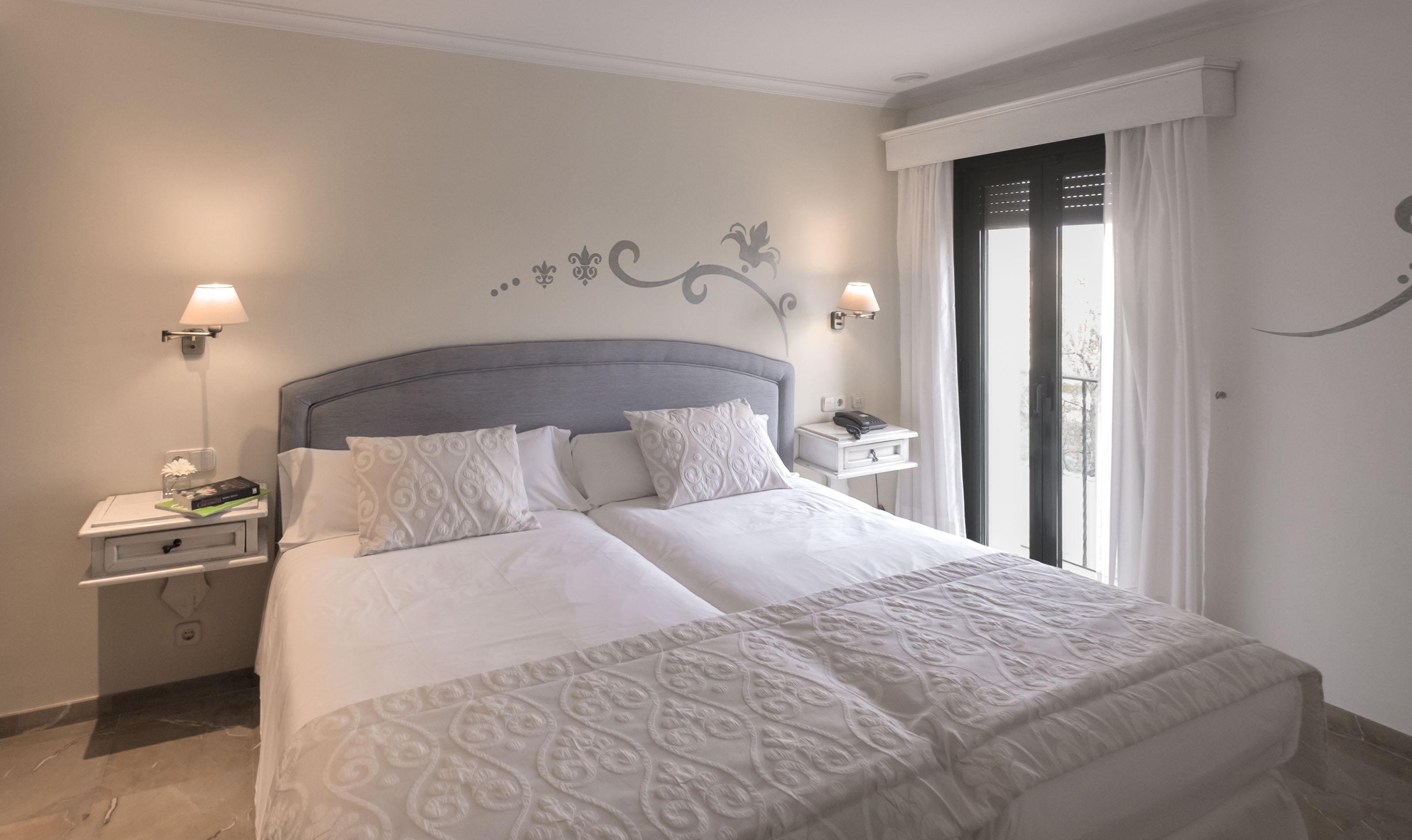 Apartments Galeon Suites Port de Pollença Extérieur photo