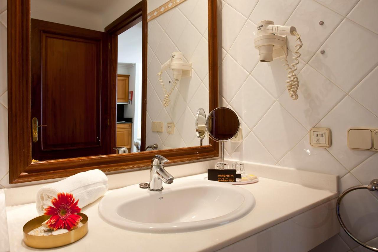 Apartments Galeon Suites Port de Pollença Extérieur photo