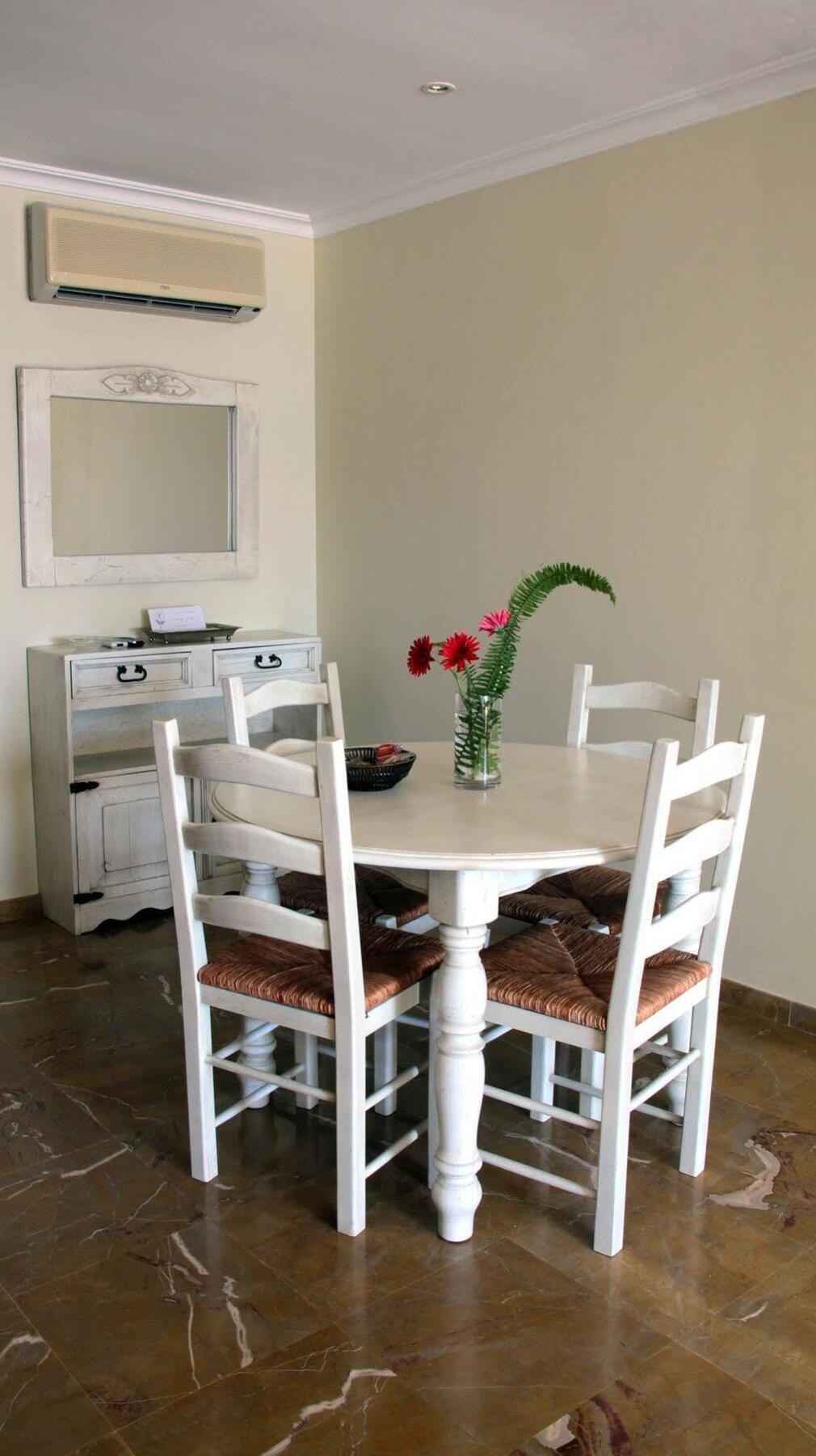 Apartments Galeon Suites Port de Pollença Extérieur photo