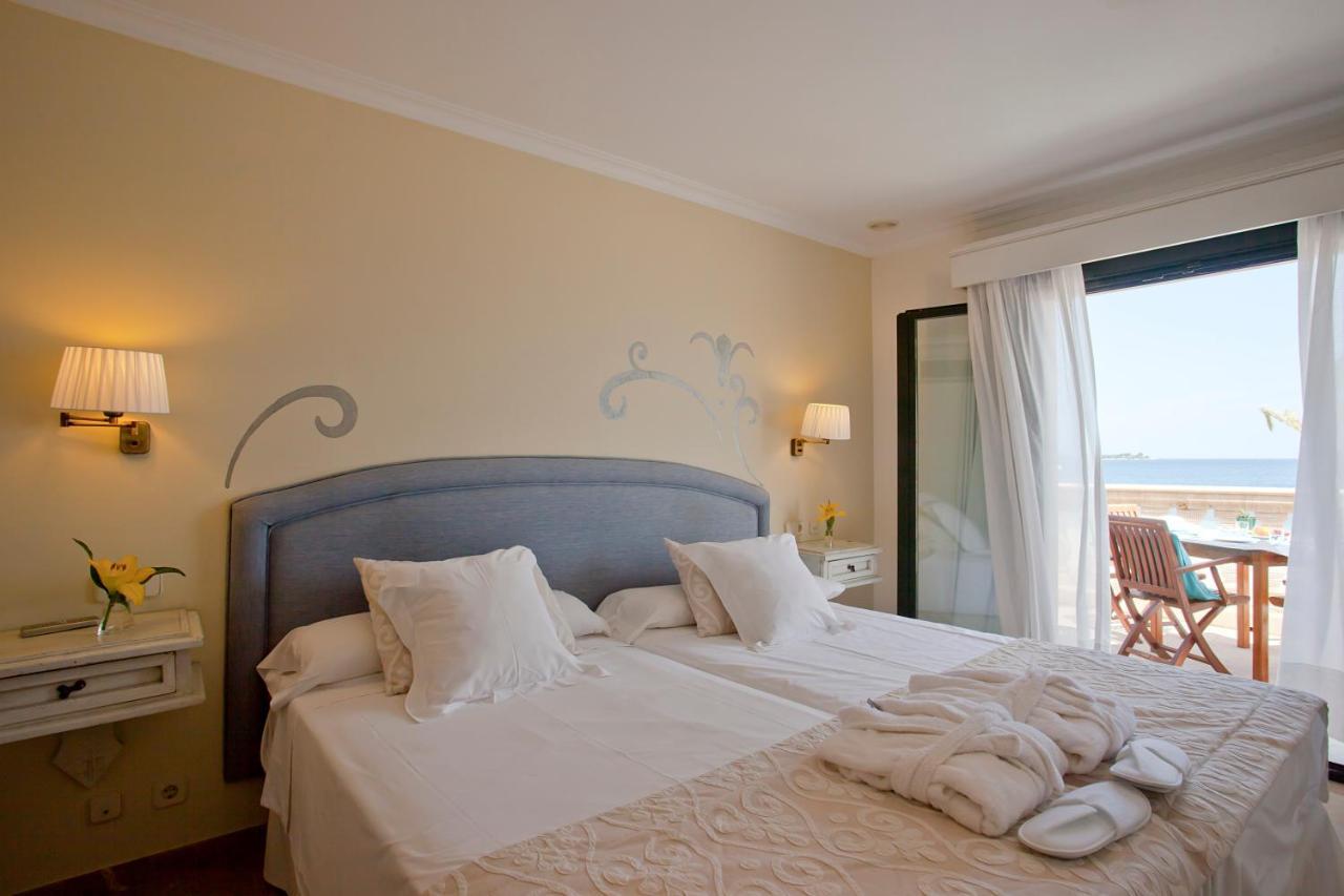 Apartments Galeon Suites Port de Pollença Extérieur photo